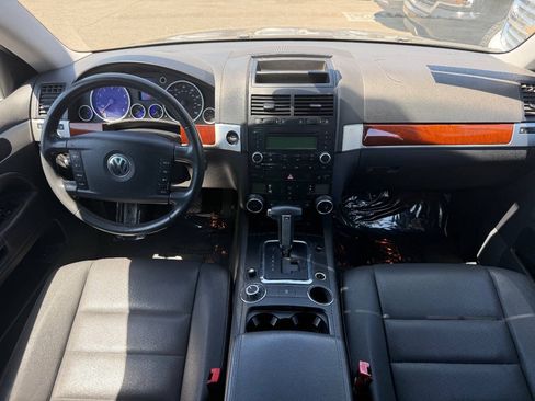 Used 2006 Volkswagen Touareg V6 AWD/4WD image 13