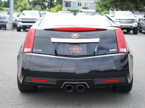 Used 2011 Cadillac CTS V RWD image 4