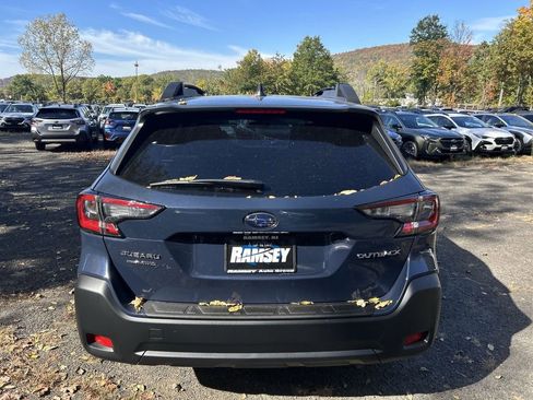 Certified 2025 Subaru Outback Premium AWD/4WD image 16
