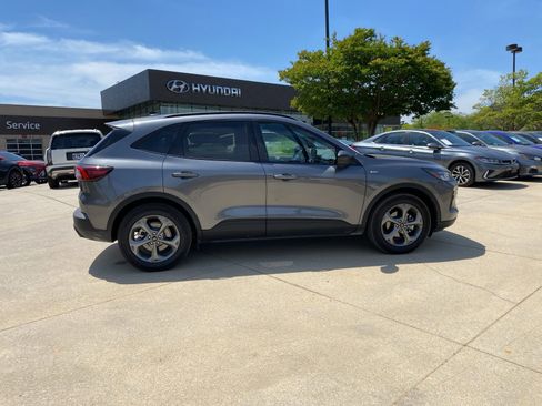 Used 2026 Ford Escape ST-Line FWD image 7