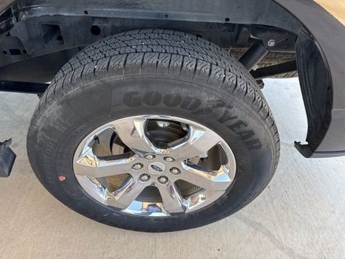 Used 2023 Ford F150 XLT w/ Equipment Group 302A High RWD image 5