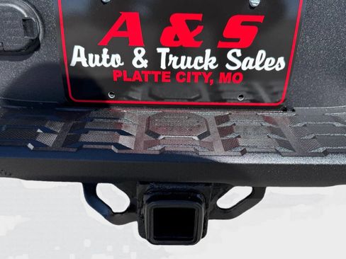 Used 2017 Toyota Tacoma SR w/ Tow Package image 15