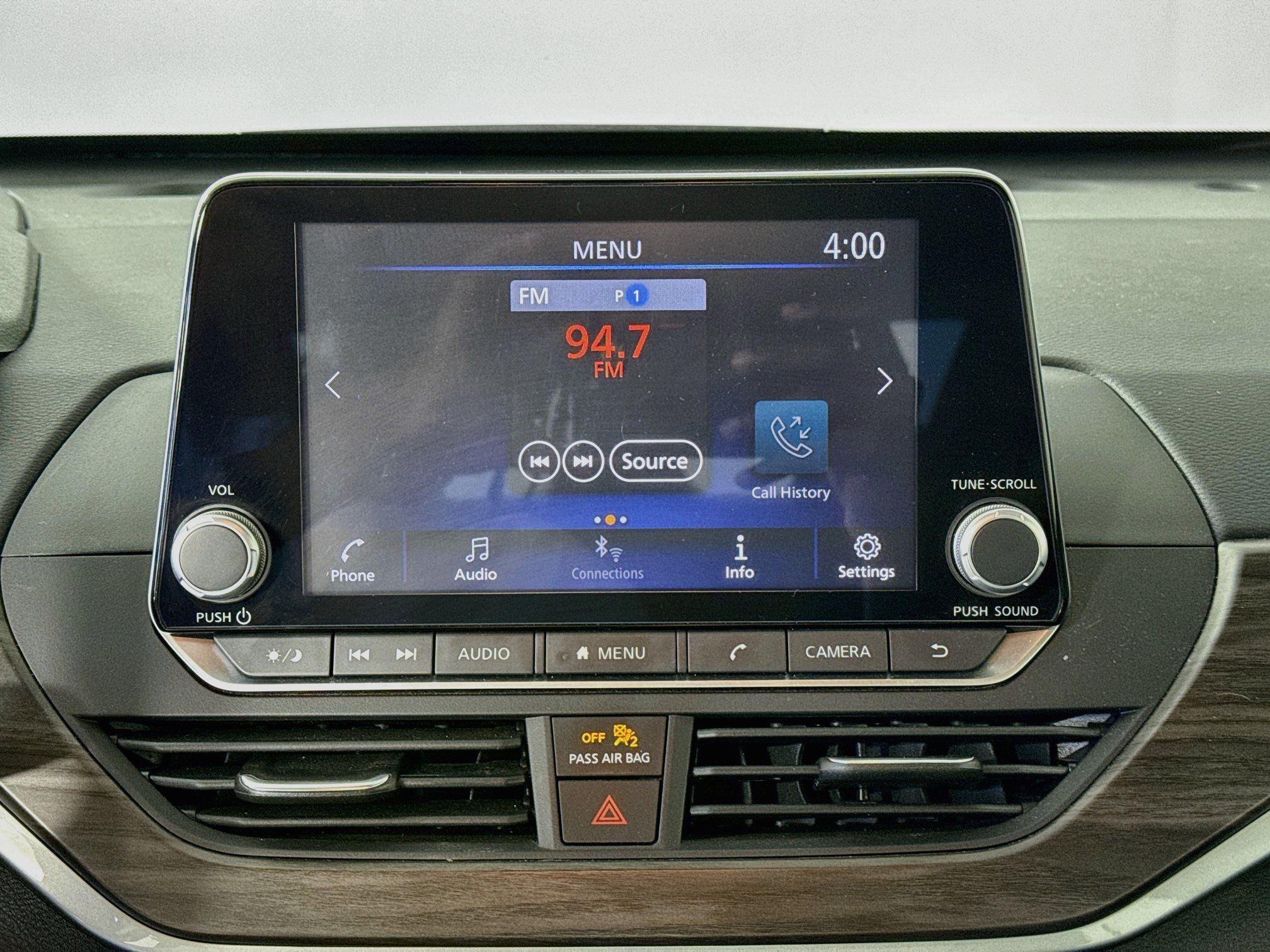 Used 2023 Nissan Altima 2.5 SV AWD/4WD image 14