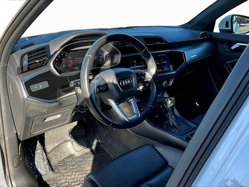 Used 2019 Audi Q3 2.0T Premium Plus image 12