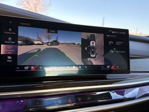 Used 2023 BMW 740i image 25