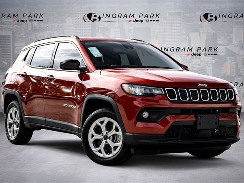 New 2026 Jeep Compass Latitude image 1