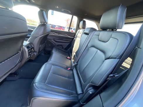 Used 2024 Jeep Grand Cherokee Limited image 22