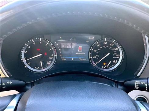 Used 2020 Toyota Highlander Limited image 21