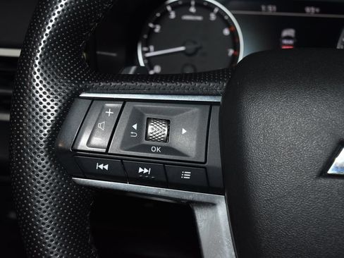 Used 2025 Mitsubishi Outlander SE AWD/4WD image 7