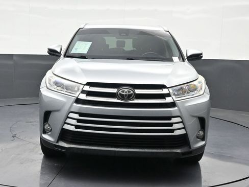 Used 2017 Toyota Highlander SE image 8