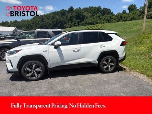 Used 2021 Toyota RAV4 SE w/ Weather & Moonroof Package AWD/4WD image 5