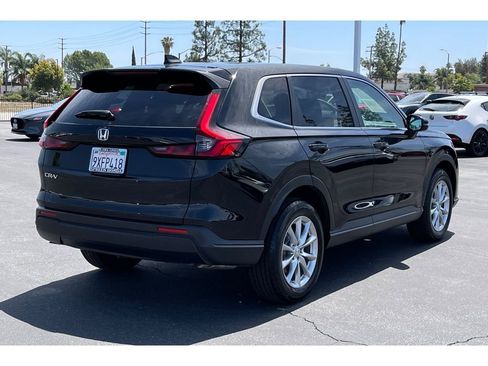 Certified 2026 Honda CR-V EX image 6
