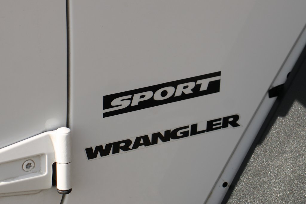 Used 2015 Jeep Wrangler Sport w/ Quick Order Package 24S AWD/4WD image 40