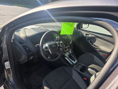 Used 2013 Ford Focus SE FWD image 10