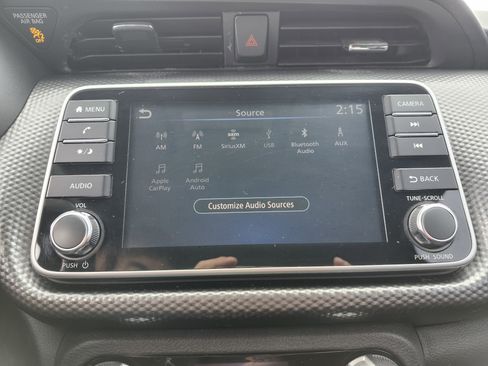 Used 2020 Nissan Kicks SV FWD image 4