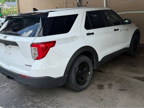 Used 2021 Ford Explorer 4WD Police Interceptor image 3