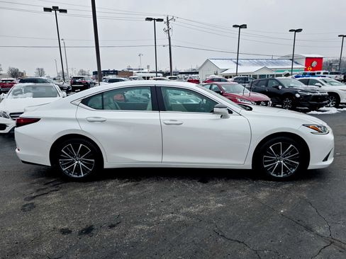 Used 2023 Lexus ES 350 w/ Premium Package image 10