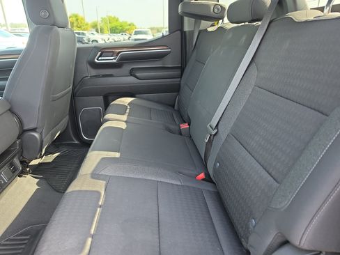 Used 2023 Chevrolet Silverado 1500 LT AWD/4WD image 13