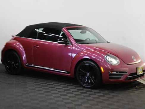 Used 2017 Volkswagen Beetle #PinkBeetle FWD image 3