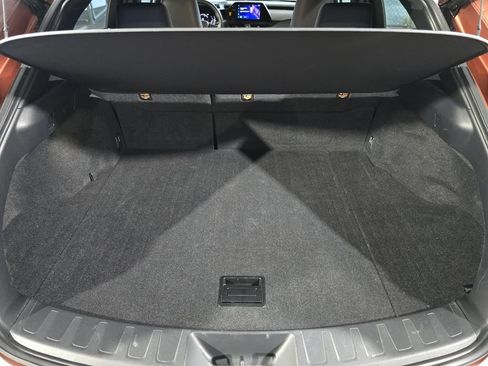 Used 2025 Lexus UX 300h FWD image 28