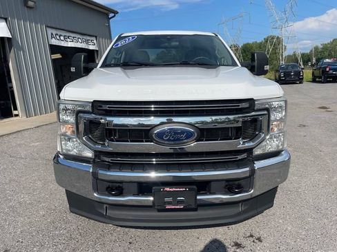 Used 2022 Ford F250 XLT AWD/4WD image 2