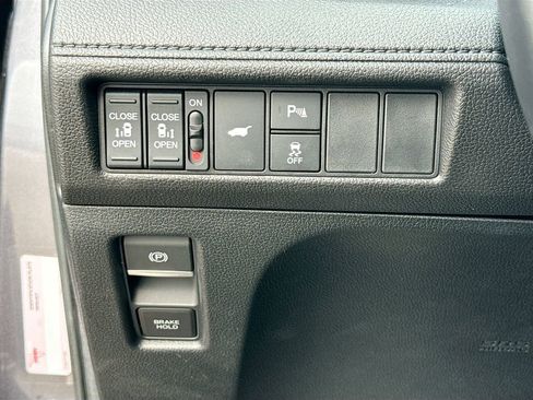 Used 2025 Honda Odyssey Touring image 10