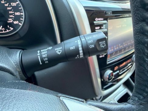 Used 2018 Nissan Murano SL w/ Moonroof Package AWD/4WD image 30