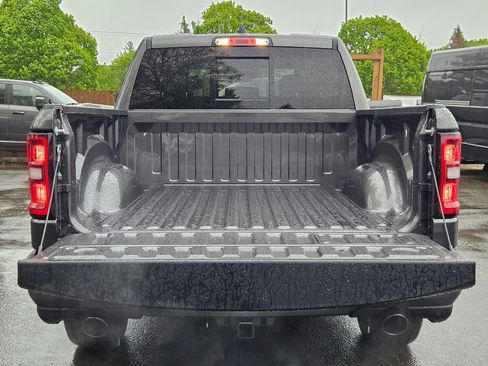 New 2026 RAM 1500 Laramie AWD/4WD image 10