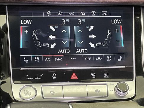 Used 2020 Audi Q8 Prestige w/ Prestige Package image 33