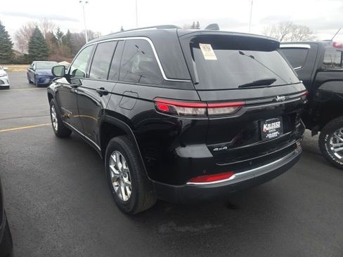 Used 2023 Jeep Grand Cherokee Limited image 4