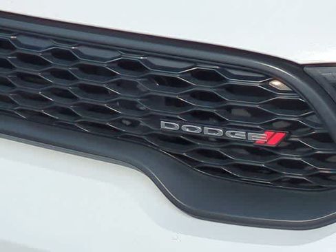 Certified 2023 Dodge Durango R/T RWD image 12
