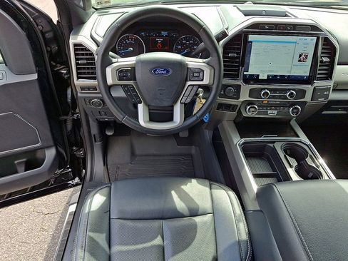 Used 2022 Ford F350 Lariat w/ Chrome Package AWD/4WD image 11