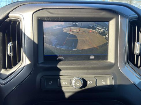 Used 2020 Chevrolet Silverado 1500 Custom Trail Boss w/ Custom Convenience Package image 19