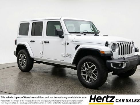 Used 2025 Jeep Wrangler Sahara AWD/4WD image 1