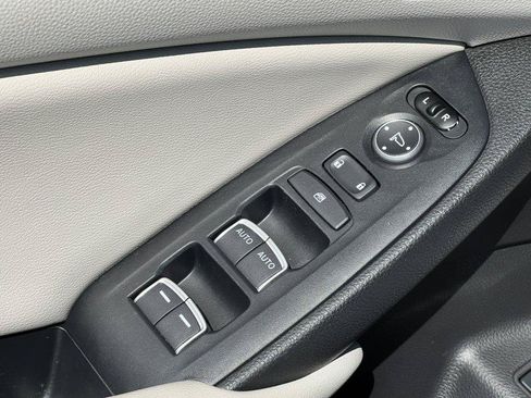 Used 2018 Honda Accord Touring image 20