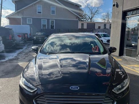 Used 2015 Ford Fusion Titanium image 2