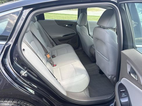 Used 2023 Chevrolet Malibu LS FWD image 20