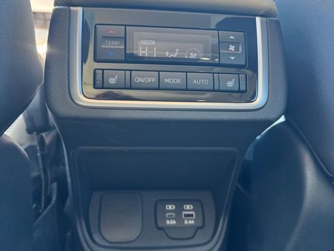 Used 2024 Subaru Ascent Limited w/ Technology Package AWD/4WD image 21