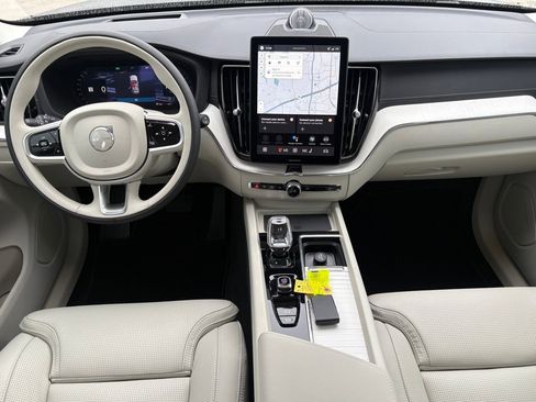New 2026 Volvo XC60 B5 Ultra w/ Protection Package Premier image 11