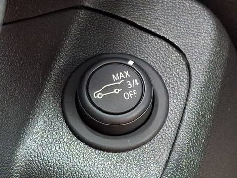 Used 2022 GMC Terrain SLE w/ Driver Convenience Package AWD/4WD image 24