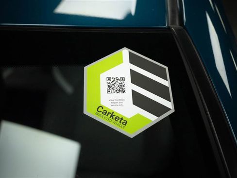 Used 2025 Toyota Camry SE image 31