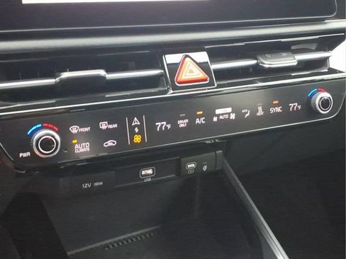 Used 2023 Kia Niro Wind FWD image 10