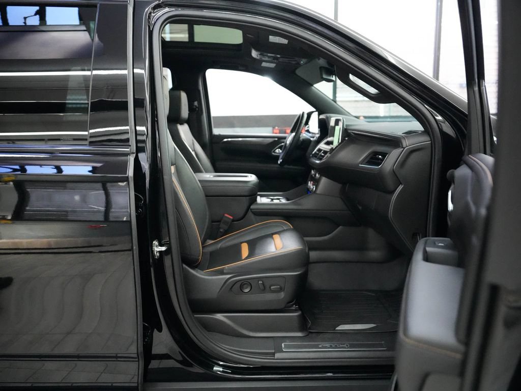 Used 2023 GMC Yukon AT4 AWD/4WD image 38