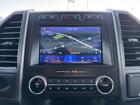 Used 2021 Ford Expedition Platinum image 28