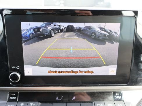 Used 2025 Toyota Camry SE image 23