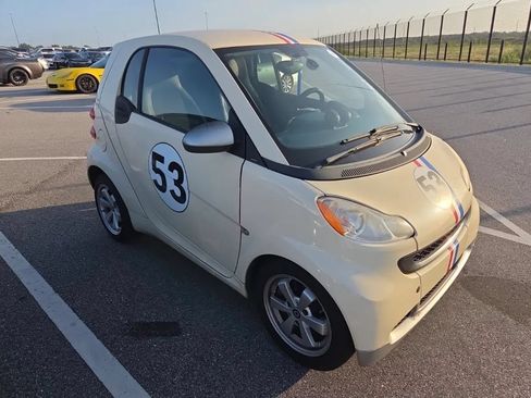 Used 2012 smart fortwo passion RWD image 5