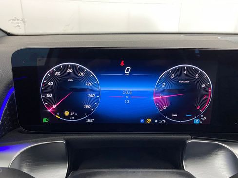 Used 2026 Mercedes-Benz GLB 250 4MATIC image 19