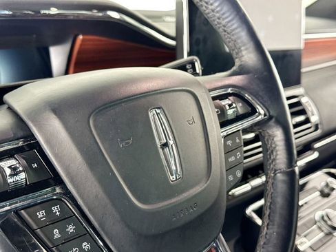 Used 2023 Lincoln Navigator Reserve w/ Monochromatic Package RWD image 19