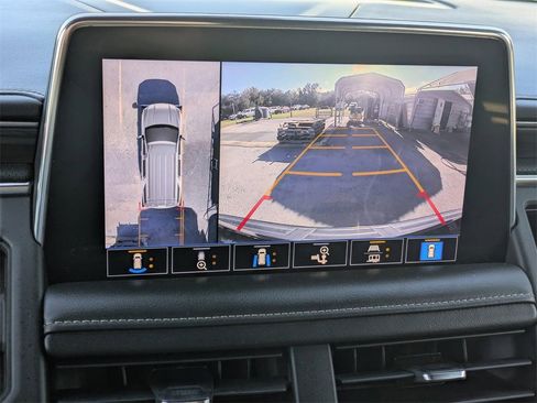 Used 2021 GMC Yukon SLT w/ SLT Luxury Plus Package image 25