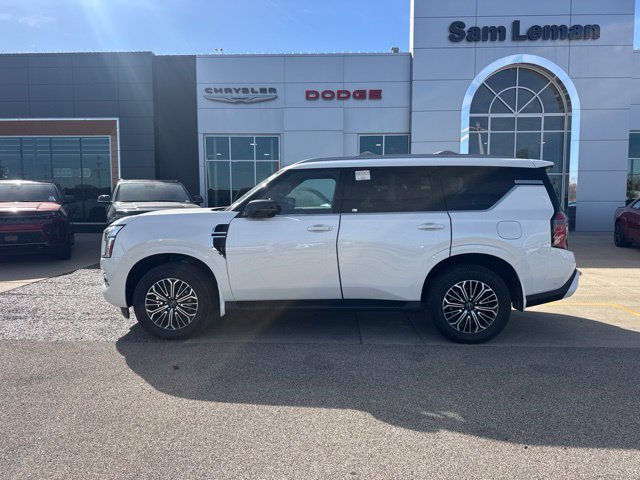 Used 2025 Nissan Armada Platinum w/ Convenience Package AWD/4WD image 2
